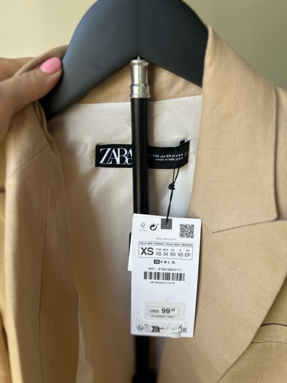 ZARA Neutral LINEN Cream
Double-Breasted Blazer - Picture 6 of 6
